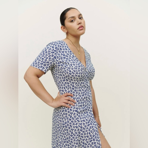 Reformation NWT Beautiful Locklin Bombay midi dress. Size 0. Sold out in stores - Picture 2 of 11